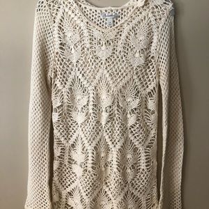 Crochet hooded top